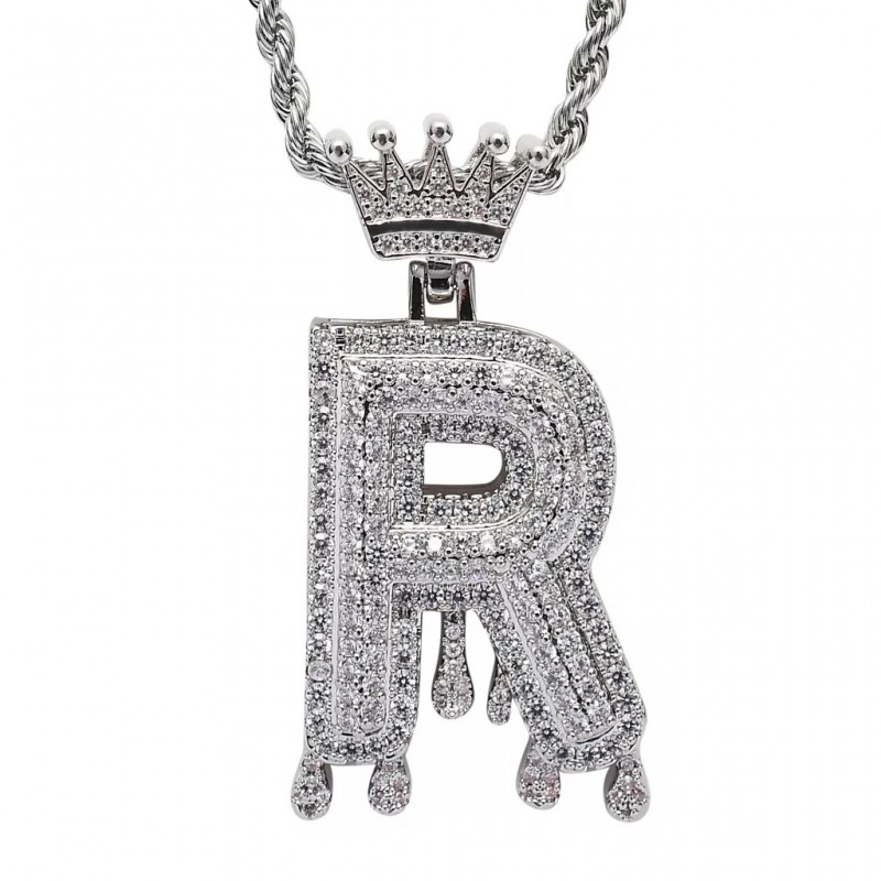 pandantiv argintiu unisex pentru barbati si femei tip medalion initiala nume cu coroana litera R incrustat cu cristale semipretioase din zircon CZ
