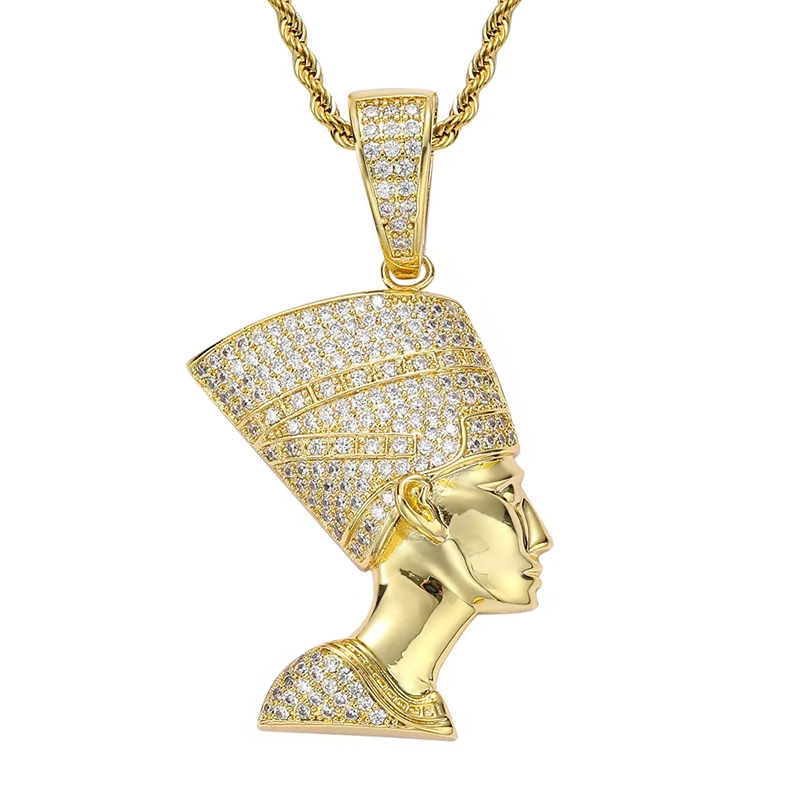 pandantiv auriu unisex pentru barbati si femei tip medalion regina egipteana Nefertiti incrustat cu cristale semipretioase din zircon CZ