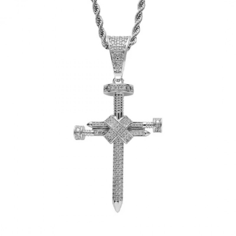 pandantiv argintiu unisex pentru barbati si femei tip medalion cruce model cuie incrustat cu cristale semipretioase din zircon CZ